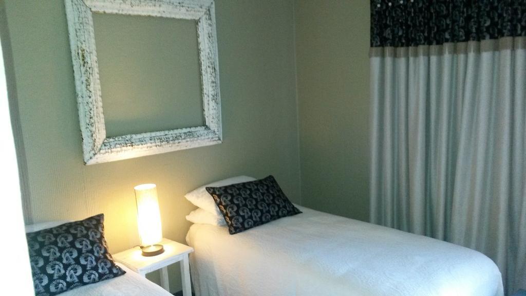 5Th Seasons Guesthouse Нелспрёйт Номер фото